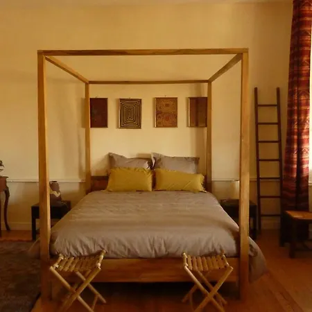 ベッド・アンド・ブレックファスト Le Dormeur Du Val *