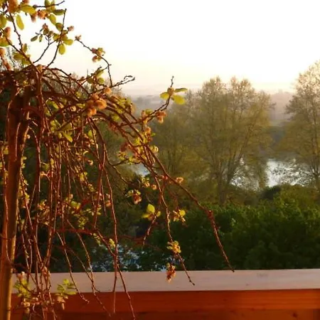 Le Dormeur Du Val ベッド・アンド・ブレックファスト *