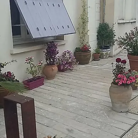 Le Dormeur Du Val ベッド・アンド・ブレックファスト