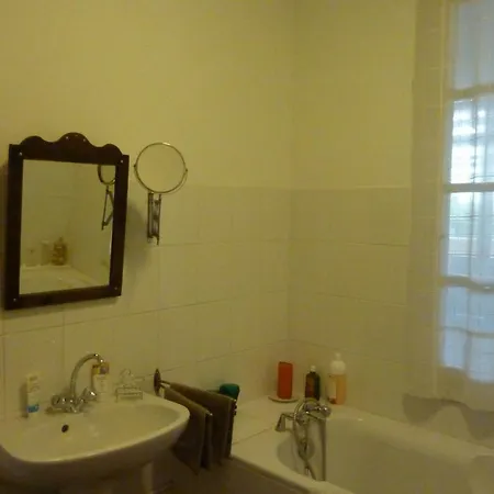 Le Dormeur Du Val ベッド・アンド・ブレックファスト Le Mas-dʼAgenais