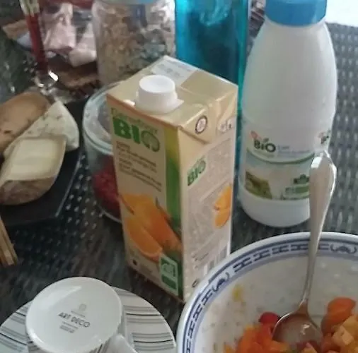 Le Dormeur Du Val Frühstückspension