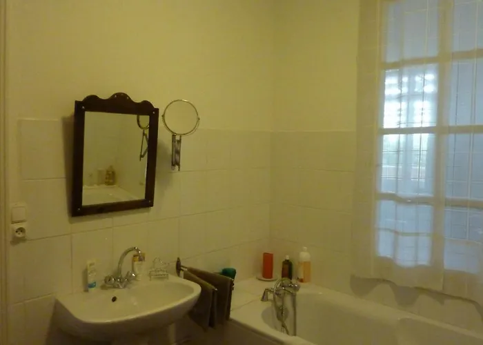 Le Dormeur Du Val Bed & Breakfast Le Mas-dʼAgenais